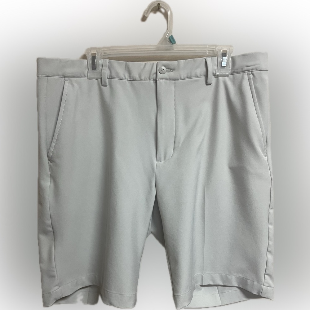 Greg Norman Men’s Khaki/Beige Golf Shorts Flat Front 36” Waist 10” Inseam